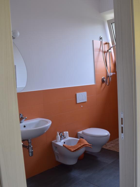 Rental Rooms Antonella Tavullia Bagian luar foto