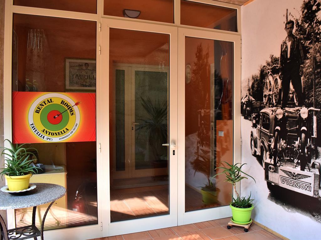 Rental Rooms Antonella Tavullia Bagian luar foto