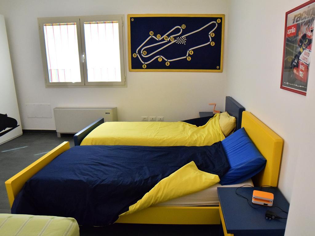 Rental Rooms Antonella Tavullia Bagian luar foto